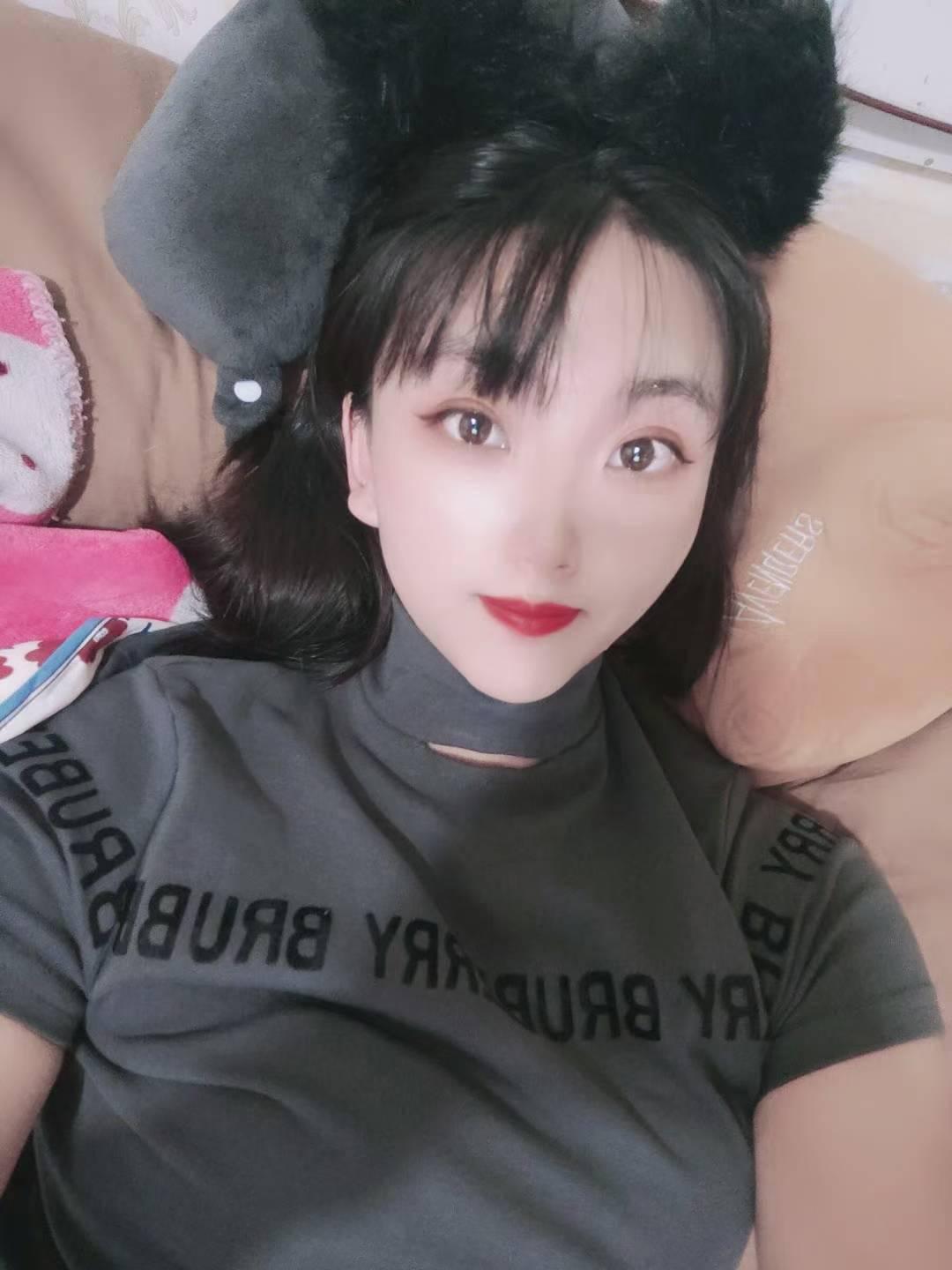 小可爱不机车，身材哇塞配大熊